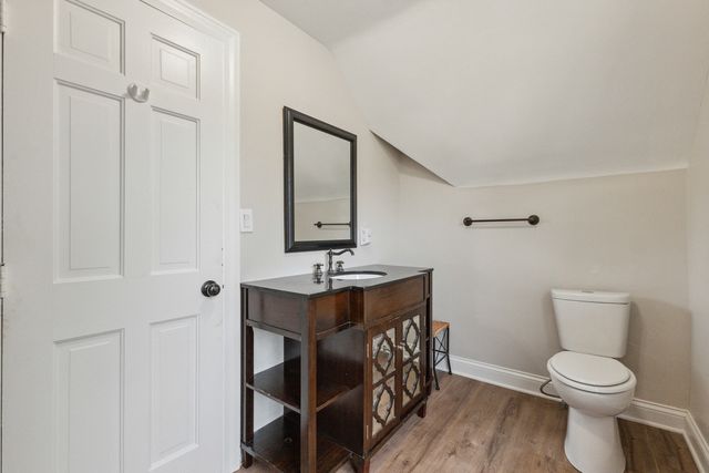 129 S Prairie Street, Batavia, IL 60510