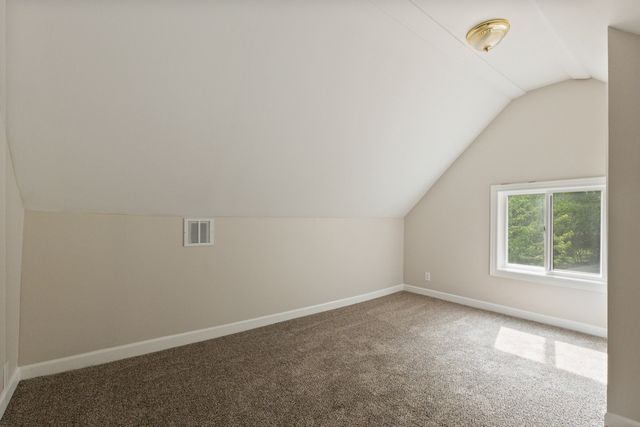 129 S Prairie Street, Batavia, IL 60510