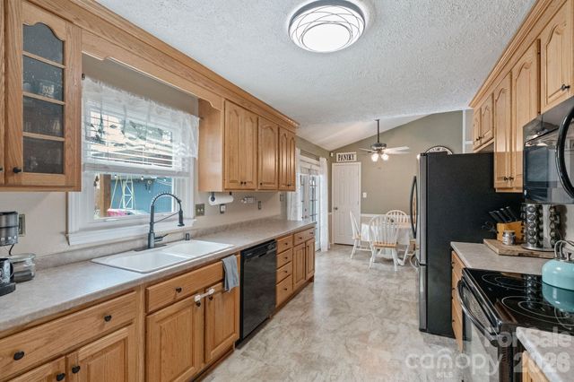 212 Woody Court, Gastonia, NC 28056