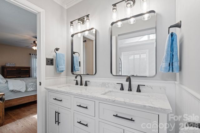 212 Woody Court, Gastonia, NC 28056