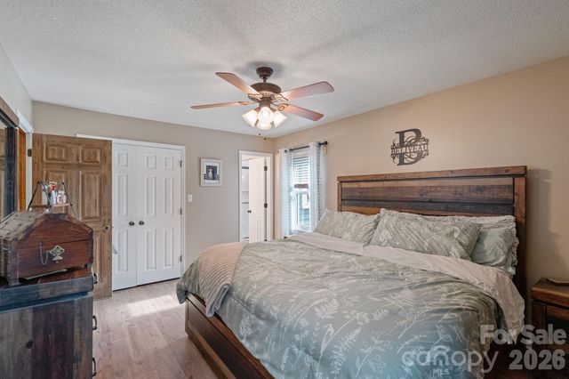 212 Woody Court, Gastonia, NC 28056