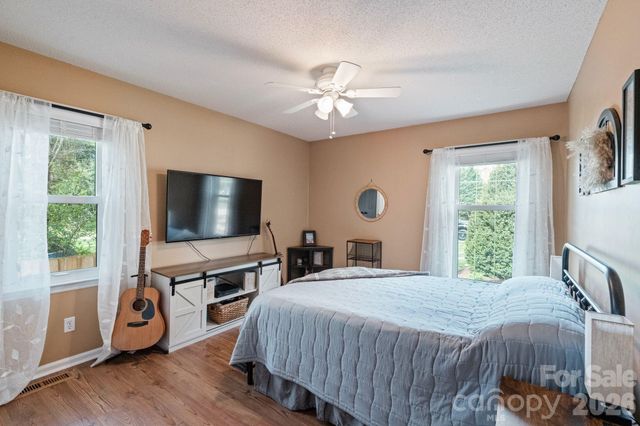 212 Woody Court, Gastonia, NC 28056