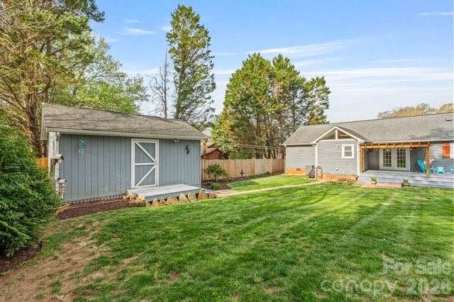 212 Woody Court, Gastonia, NC 28056