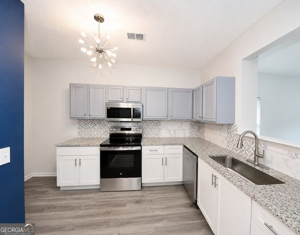 2207 Bigwood Trail 153, Atlanta, GA 30349