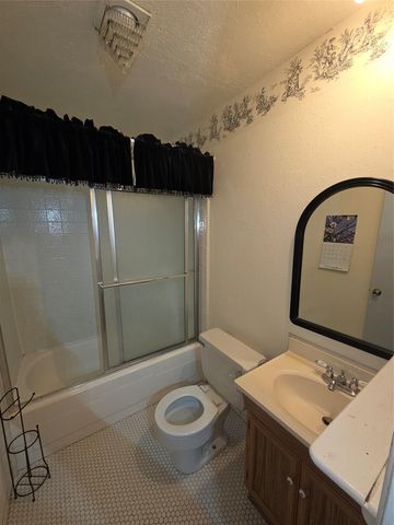 1405 Carnation Drive, Lewisville, TX 75067