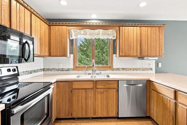 7975 Stagecoach Road, Cross Plains, WI 53528