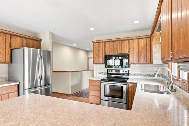 7975 Stagecoach Road, Cross Plains, WI 53528