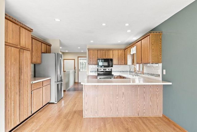 7975 Stagecoach Road, Cross Plains, WI 53528