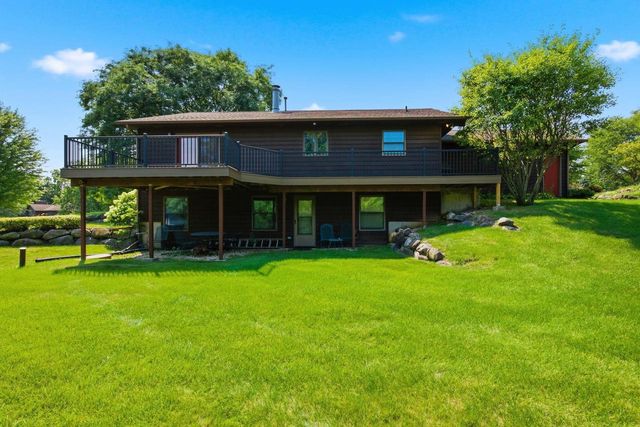 7975 Stagecoach Road, Cross Plains, WI 53528