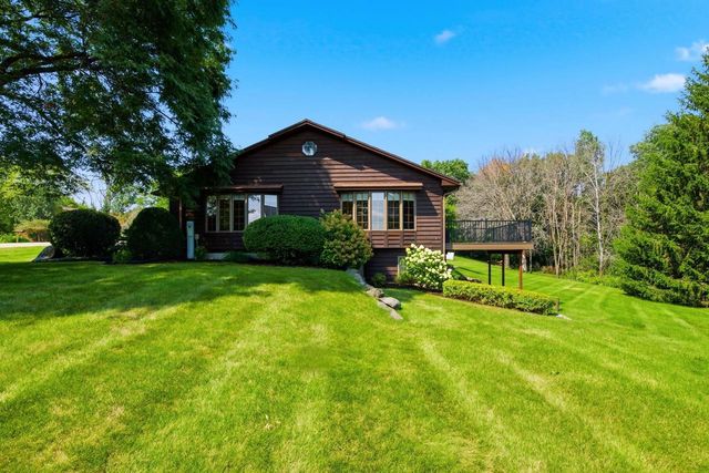 7975 Stagecoach Road, Cross Plains, WI 53528