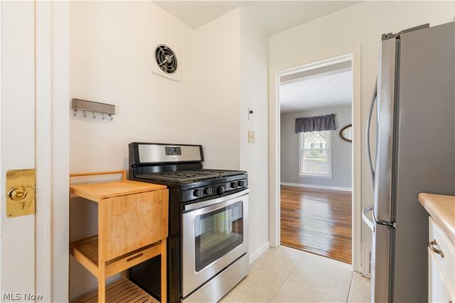 1646 Evergreen Avenue, Akron, OH 44301