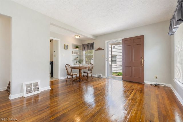 1646 Evergreen Avenue, Akron, OH 44301