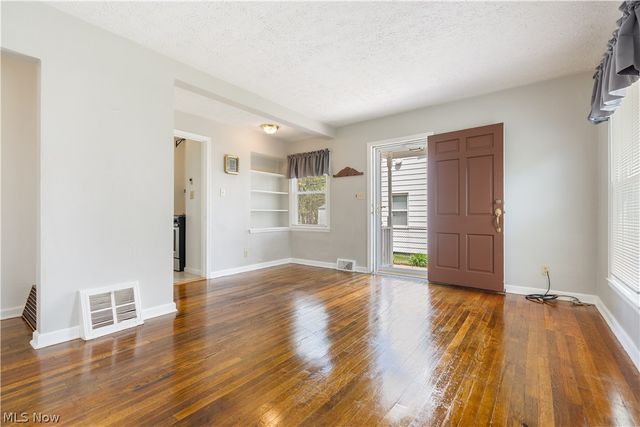 1646 Evergreen Avenue, Akron, OH 44301