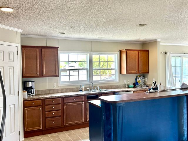 6408 Greenfield Drive, Spartanburg, SC 29303