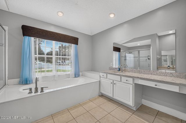 7757 BURNT OAK Trail, Jacksonville, FL 32256