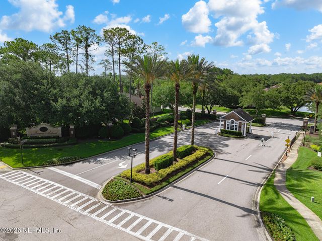 7757 BURNT OAK Trail, Jacksonville, FL 32256