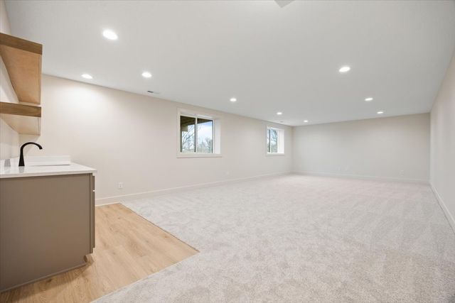 635 NW Rosemont Drive, Waukee, IA 50263