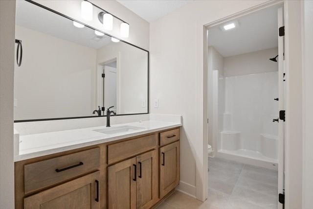 635 NW Rosemont Drive, Waukee, IA 50263