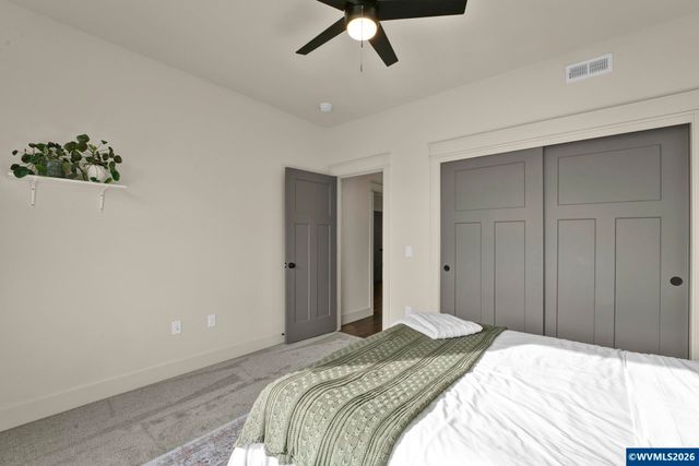 1136 SW Sylvia St, Corvallis, OR 97333