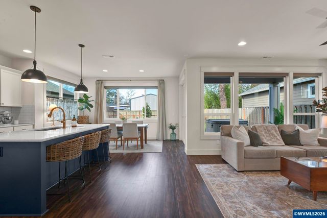 1136 SW Sylvia St, Corvallis, OR 97333