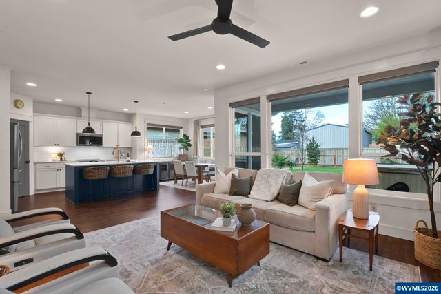 1136 SW Sylvia St, Corvallis, OR 97333