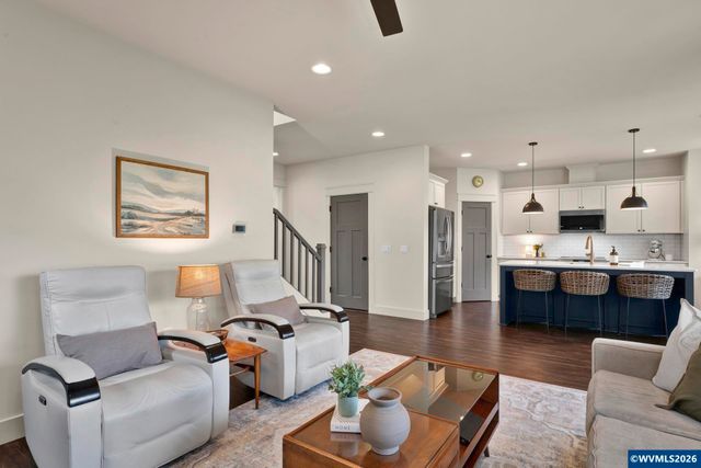 1136 SW Sylvia St, Corvallis, OR 97333