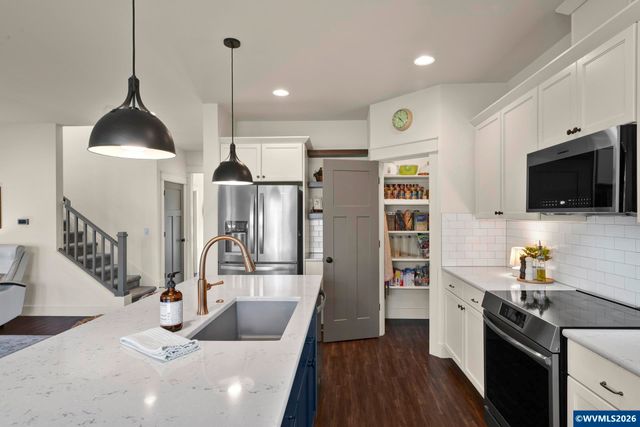 1136 SW Sylvia St, Corvallis, OR 97333