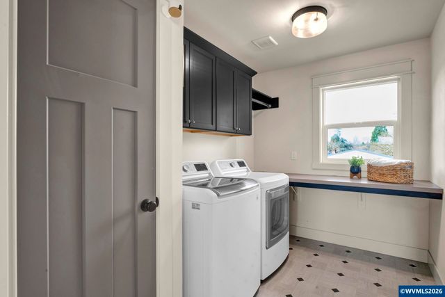 1136 SW Sylvia St, Corvallis, OR 97333