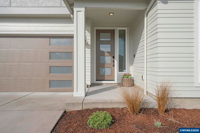 1136 SW Sylvia St, Corvallis, OR 97333