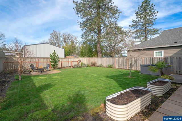 1136 SW Sylvia St, Corvallis, OR 97333