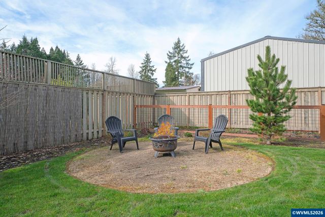 1136 SW Sylvia St, Corvallis, OR 97333