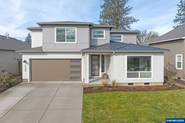 1136 SW Sylvia St, Corvallis, OR 97333