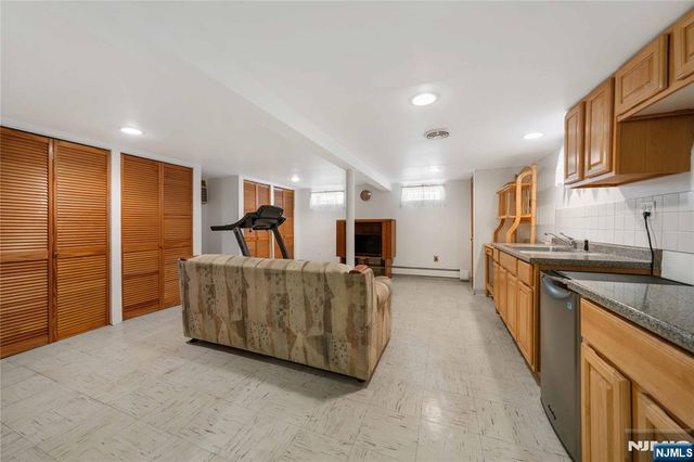 378 Cator Avenue, Jersey City, NJ 07305