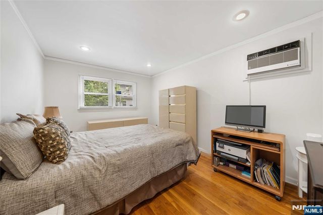 378 Cator Avenue, Jersey City, NJ 07305