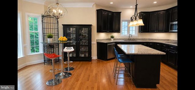 6743 BREEZY DR, Warrenton, VA 20187