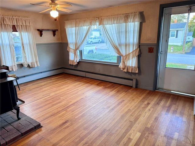 22 Lorraine Avenue, Coventry, RI 02816
