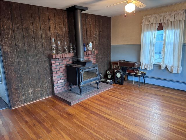 22 Lorraine Avenue, Coventry, RI 02816