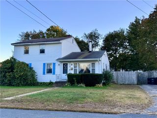 22 Lorraine Avenue, Coventry, RI 02816