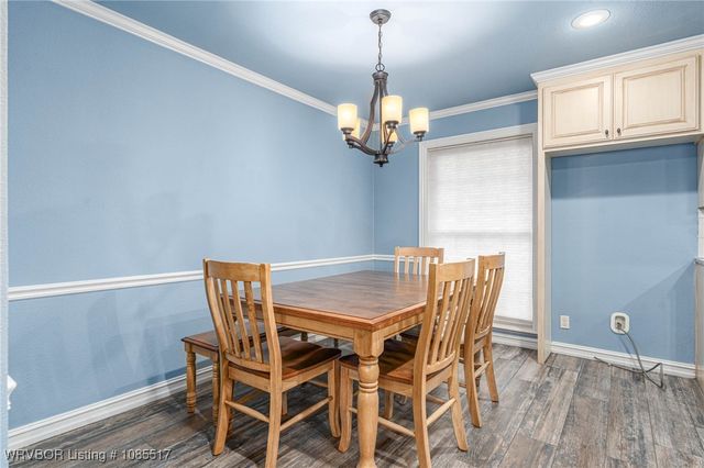 2202 N River Road, Lavaca, AR 72941