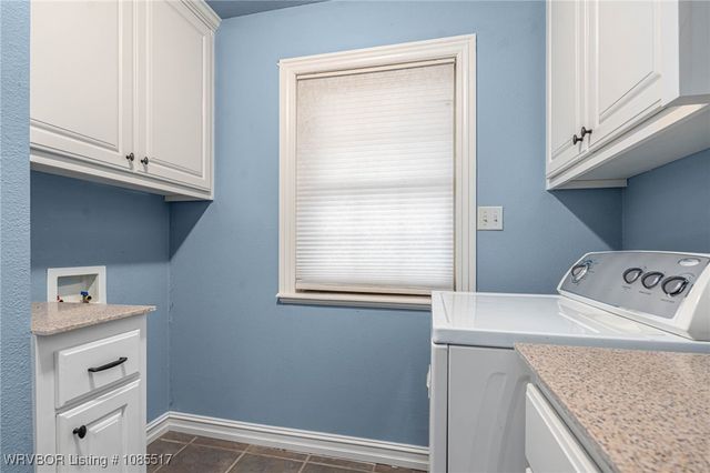 2202 N River Road, Lavaca, AR 72941