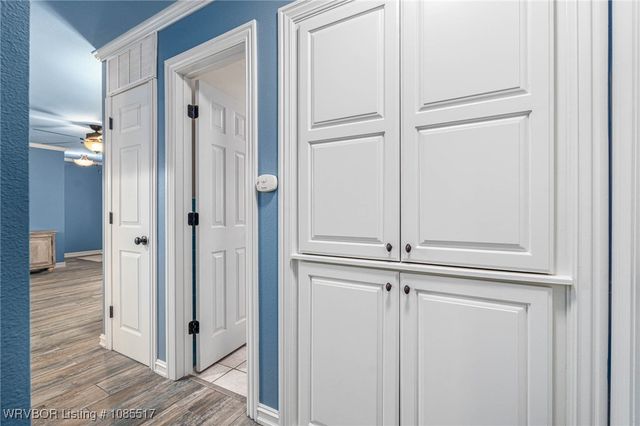 2202 N River Road, Lavaca, AR 72941