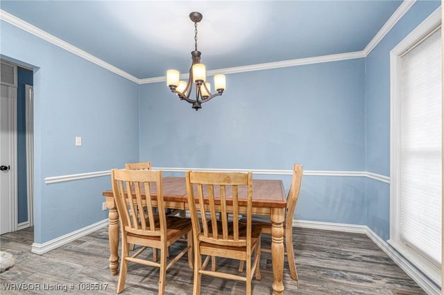 2202 N River Road, Lavaca, AR 72941