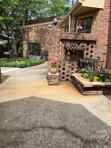 135 S Stratford Drive, Athens, GA 30605