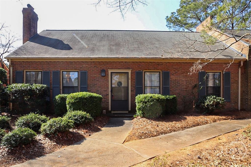 135 S Stratford Drive, Athens, GA 30605
