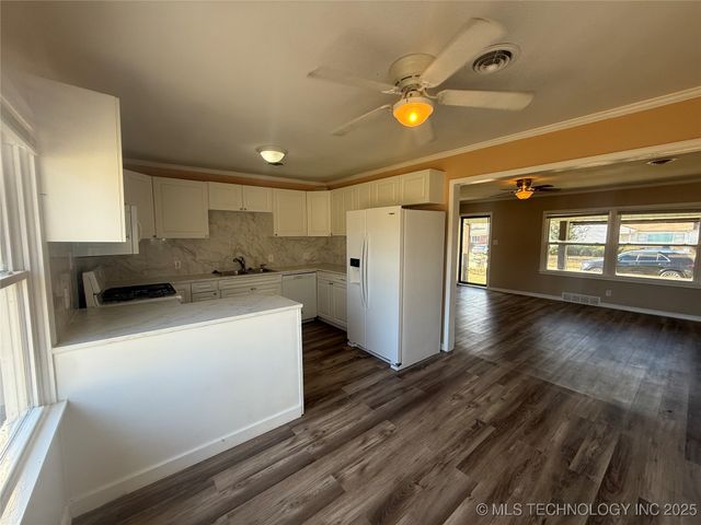 208 N Edmond, Muskogee, OK 74403