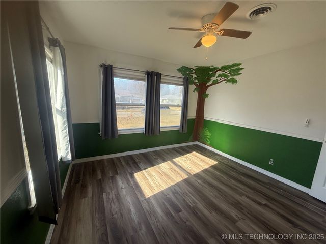 208 N Edmond, Muskogee, OK 74403