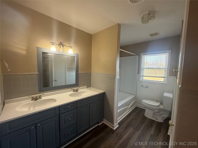 208 N Edmond, Muskogee, OK 74403