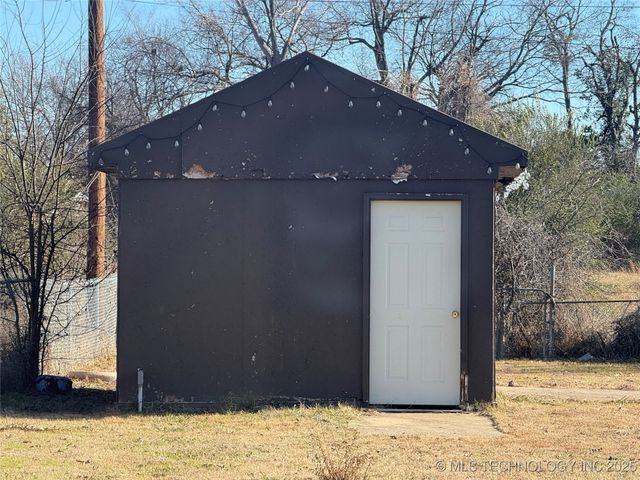 208 N Edmond, Muskogee, OK 74403