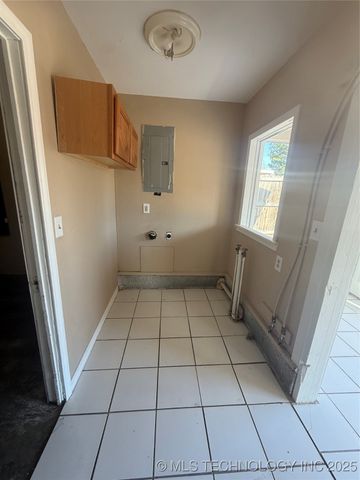 208 N Edmond, Muskogee, OK 74403