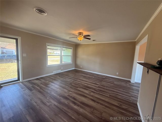 208 N Edmond, Muskogee, OK 74403